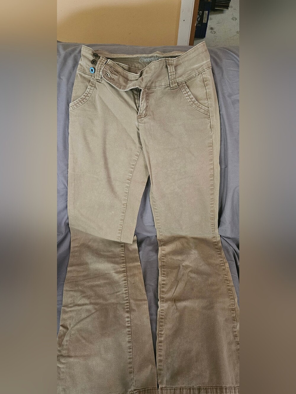 Women’s Tan Casual Jeans